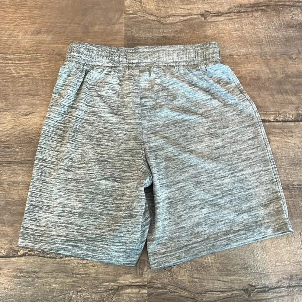 Under Armour Little Boy size 6 Baseball Two-Piece Athletic Tee and Short Set‎